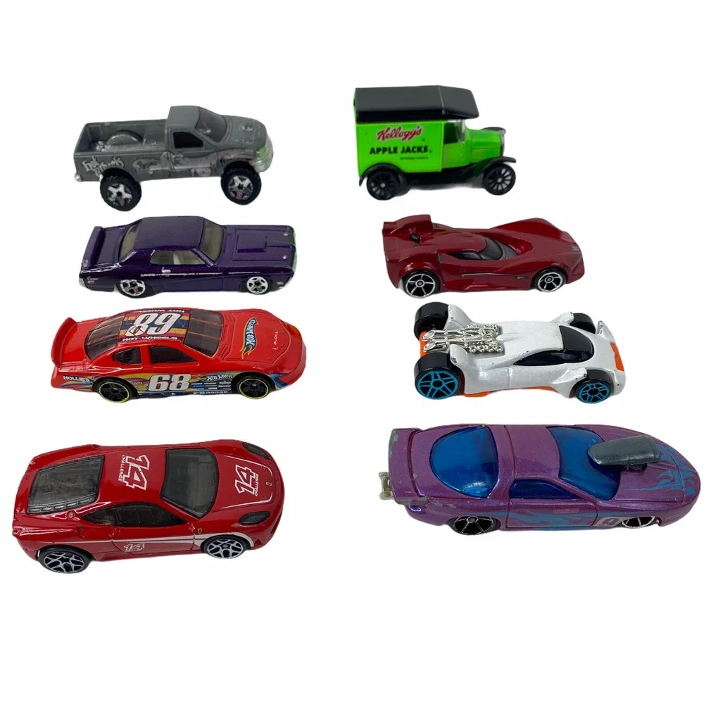 Hot Wheels & Matchbox Loose Lot Of 8 Random Cars-Ferrari, Model T, F-150, Scoopa